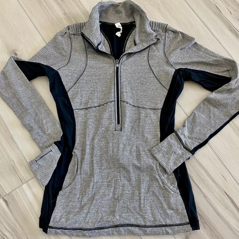 Lululemon 3/4 Zip Top Size 8